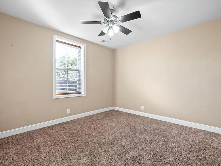 955 Terraceside Cir — Photo 31