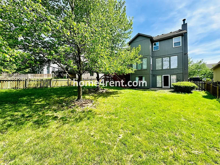 8102 W 144th Pl — Photo 39
