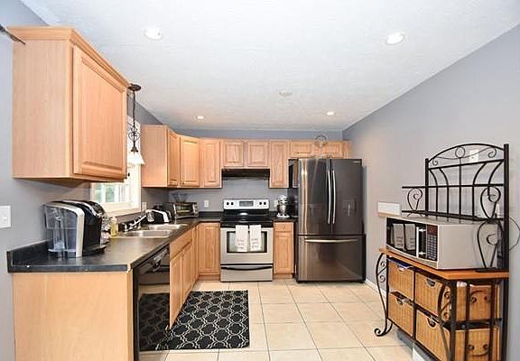 3rd image of 175 Winterwood Dr #175