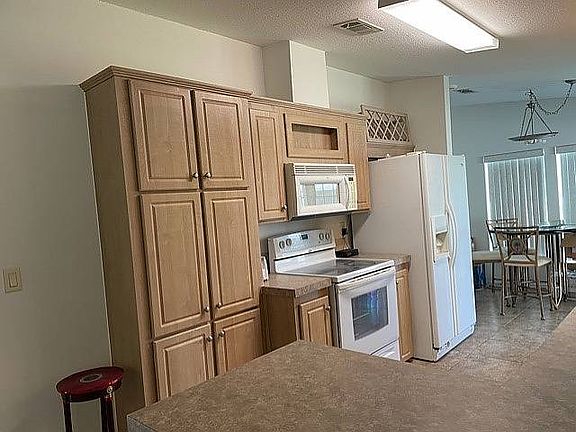 4th image of 8036 Striped Marlin Way #3173