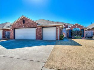 10928 NW 37th St, Yukon, OK 73099
