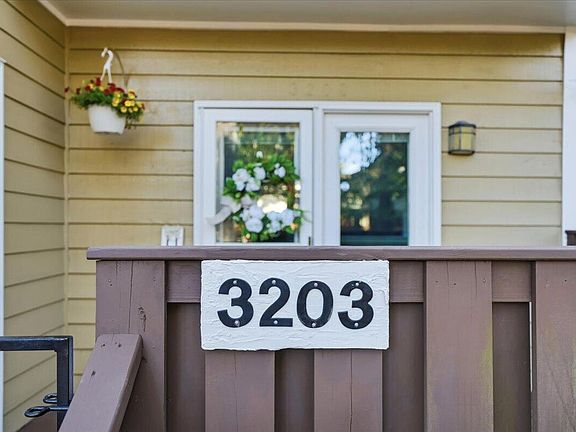 2nd image of 3203 Mill Run