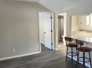 306 E Walnut St, Bloomingdale, MI 49026
