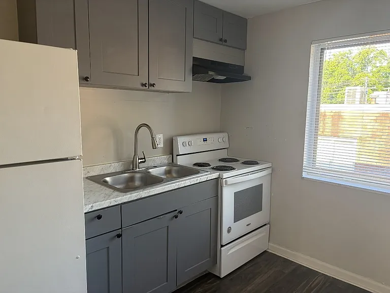 8233 Eads Ave #B — Photo 8