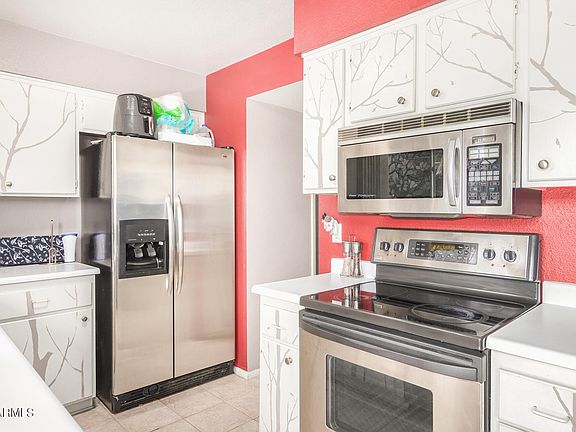 5th image of 6414 S MCALLISTER Avenue