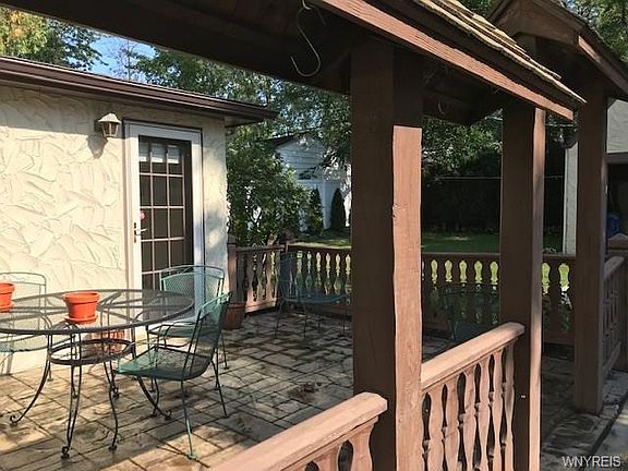2nd image of 120 Walton Dr