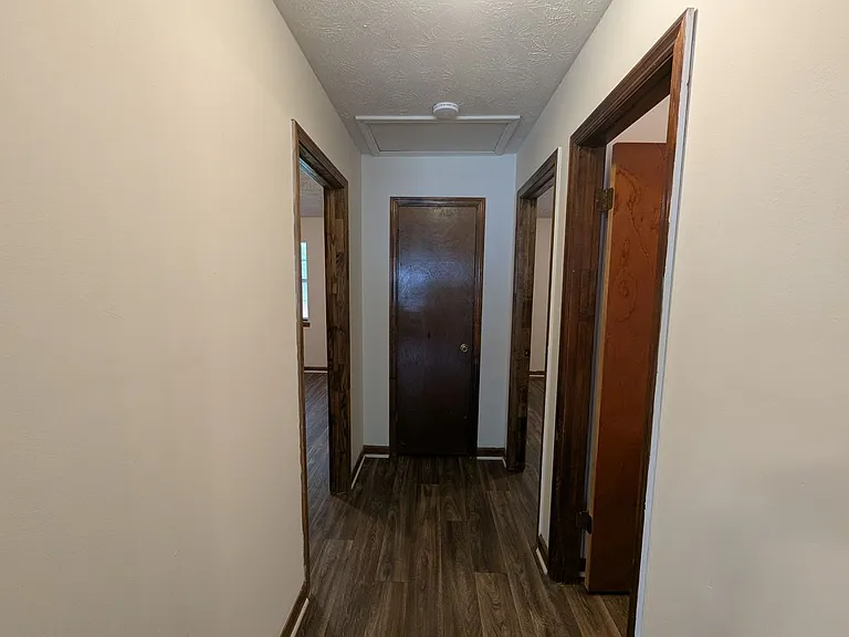 410/412 Rustwood Dr — Photo 5
