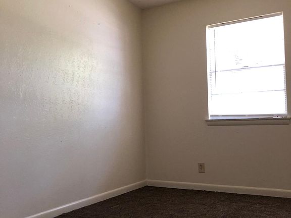 4th image of 710 Richmond Dr