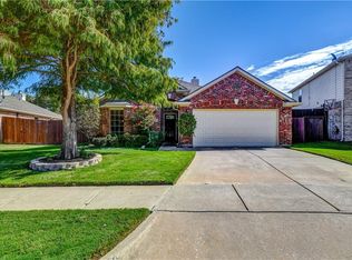 1052 Aviary, Aubrey, TX 76227