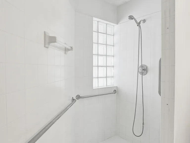 17866 SW 10th Ln — Photo 23