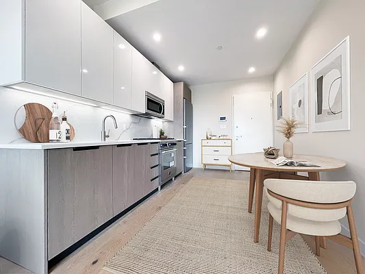 Rented by Bohemia Realty Group | media 13