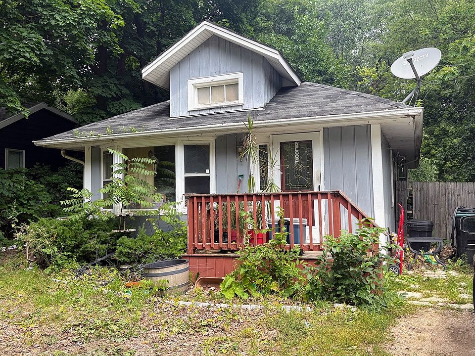 1st image of 24684 W Lake Shore Dr