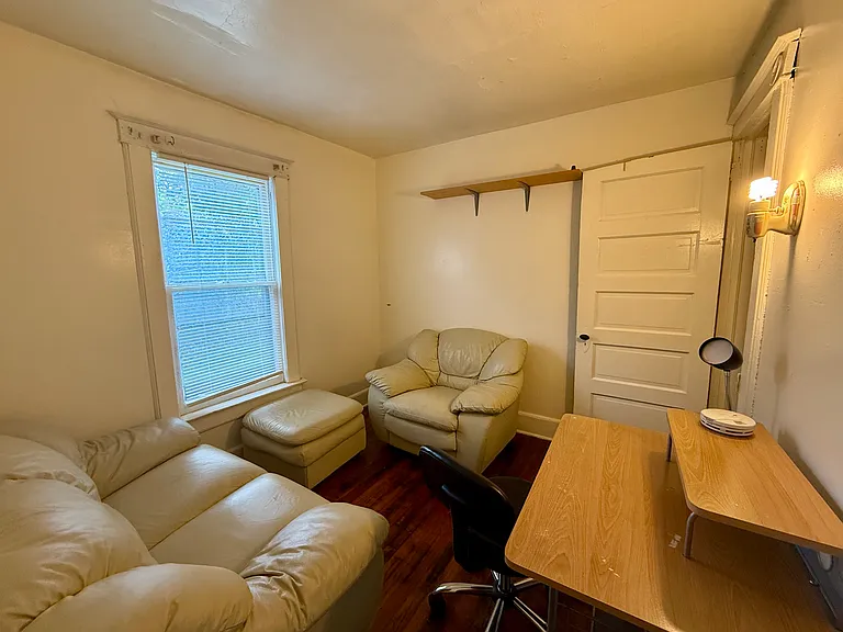 30 Haendel St #1W — Photo 5