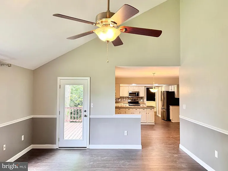 3302 Aquia Dr — Photo 28