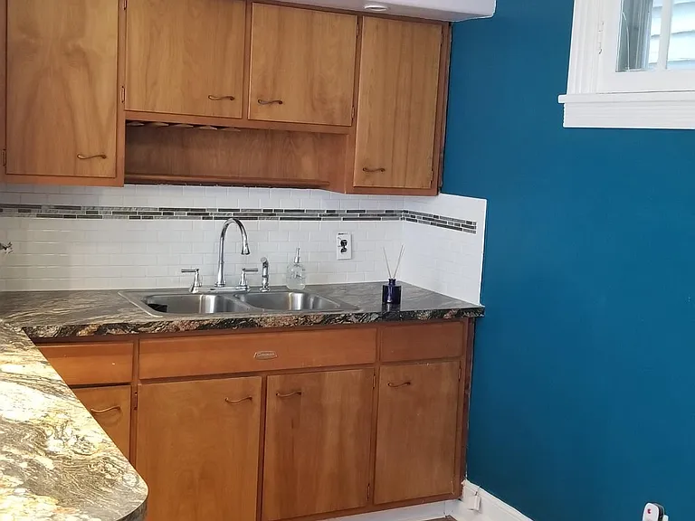 126 Norwood Ave — Photo 7
