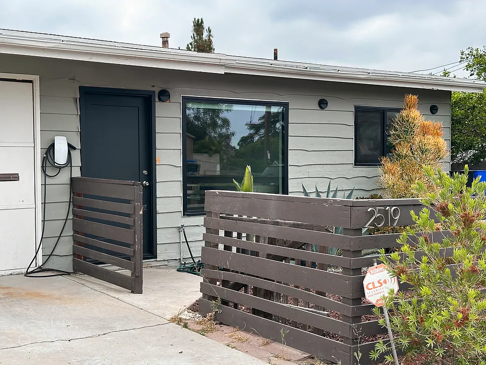 2519 Tuberose St