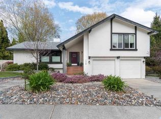 170 Greenview Dr, Richland, WA