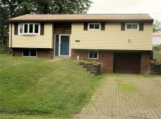 107 Stangler Dr, Natrona Heights, PA 15065