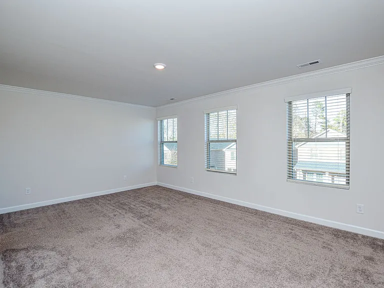 3215 Lisburn St — Photo 28