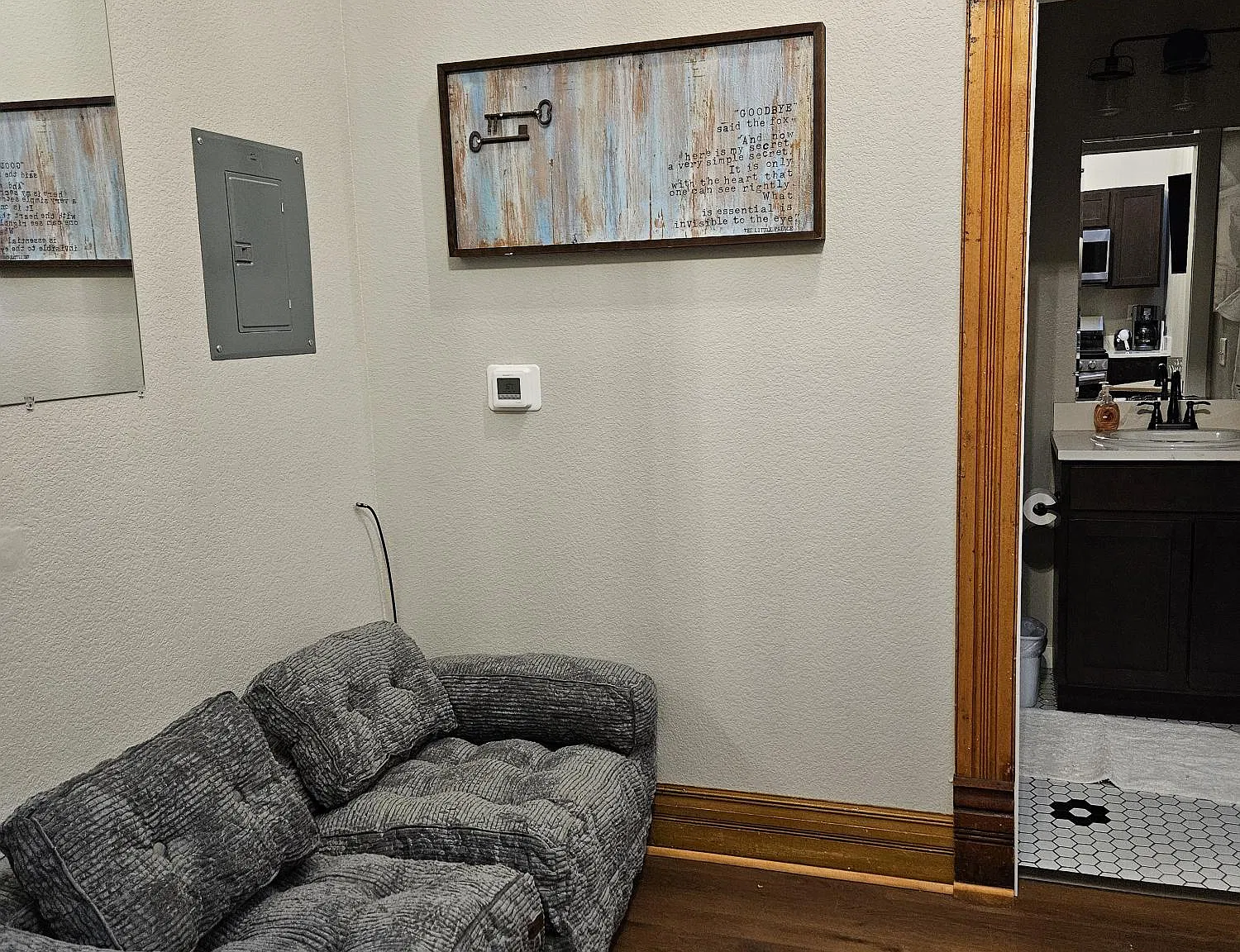 Studio, 224 sqft, $1,260 — Photo 4