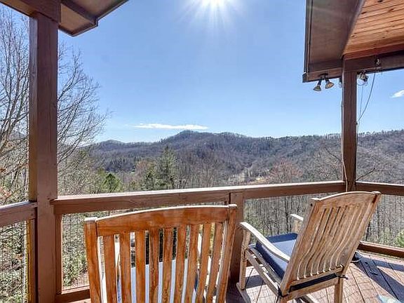 3rd image of 230 Smokin Rdg