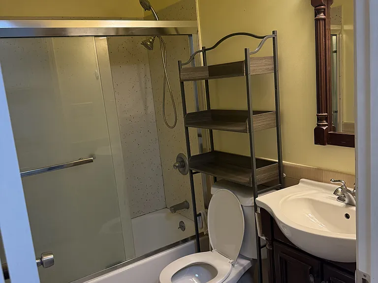 2752 35th Ave #1 — Photo 3