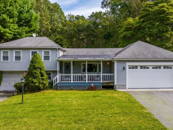 20 Monique Dr, Westport, MA 02790