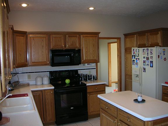 Kitchen with island