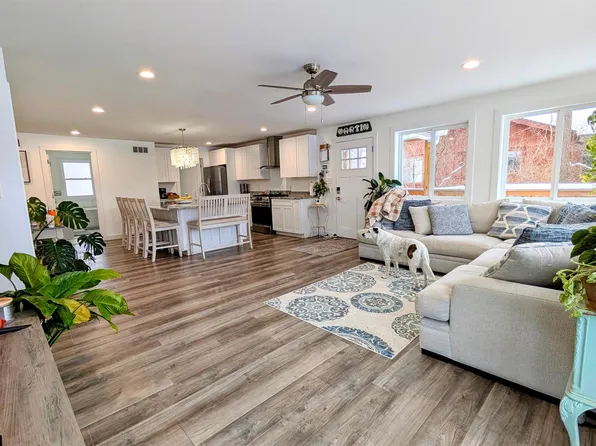 18465 Pellett Ct, Fenton, MI 48430