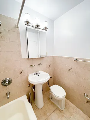 Rented by Urban Real Estate Inc | media 12