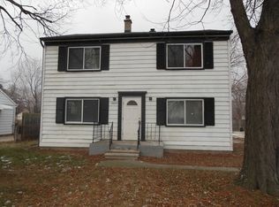 8223 Vermont Ave APT 2W, Warren, MI 48093
