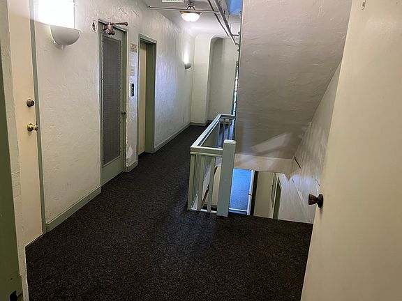 3rd image of 665 1/8 S Cochran Ave #107