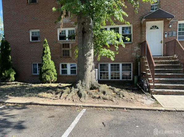 241 College Dr, Edison, NJ 08817