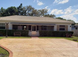 920 NE 120th St, Biscayne Park, FL 33161