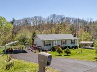 18017 Ridgeview Dr, Abingdon, VA 24211