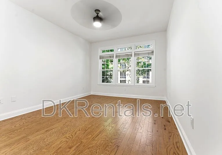 220 Renaissance Pkwy NE #2111 — Photo 21