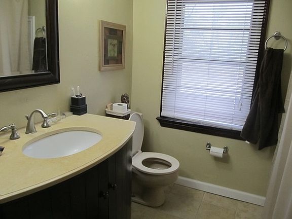 Upstairs Bathroom 2