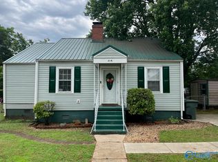4221 Hawthorne Ave SW, Huntsville, AL 35805