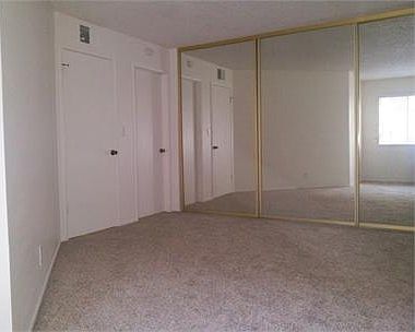 4th image of 2410 Sunny Ln APT 23