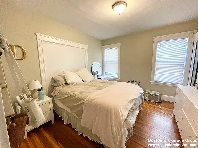 9 Taft St #1 — Photo 7