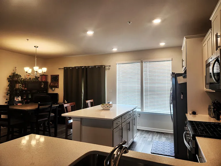 2065 Hinshaw Dr — Photo 7