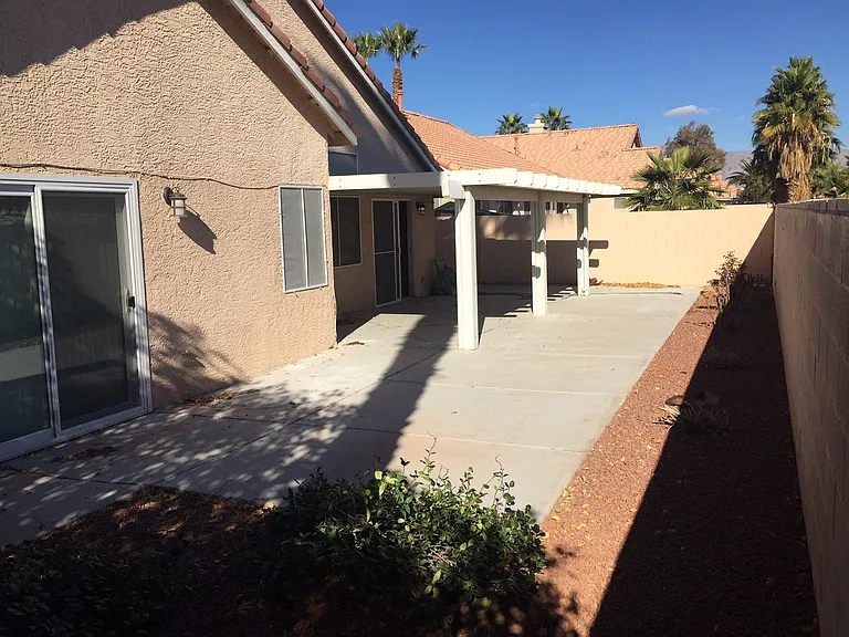 4906 High Creek Dr — Photo 12