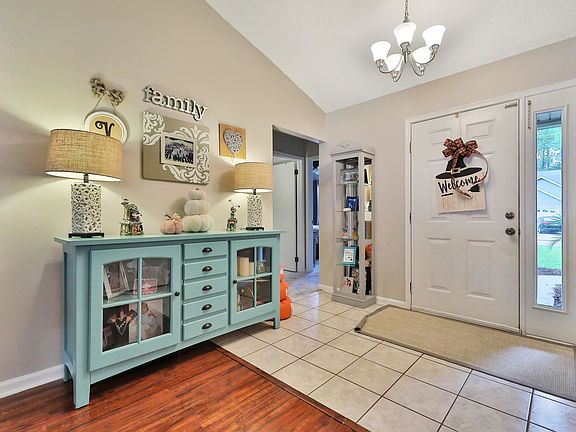 3rd image of 2049 Saint Martins Dr W