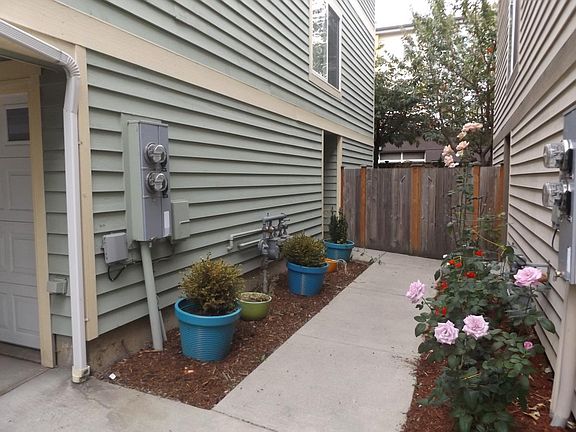 2nd image of 10508 C Whitman Ave N