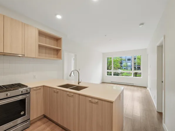 741 Anskar Ct #102, Coquitlam, BC V3J 4J2