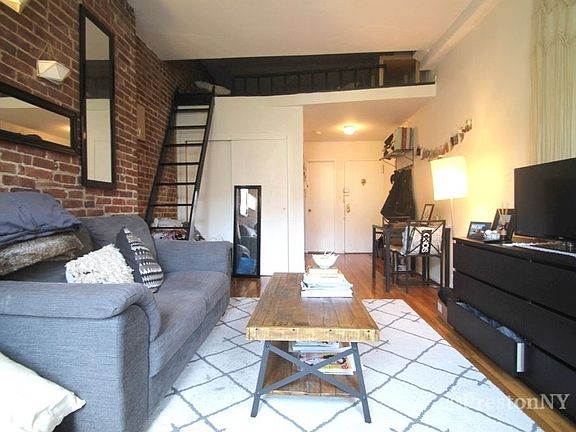 5th image of 1315 1st Ave APT 4B