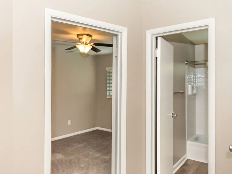 Willow Ridge Apartments — Photo 54
