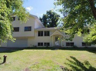 21363 W Sarah Dr, Lake Villa, IL 60046