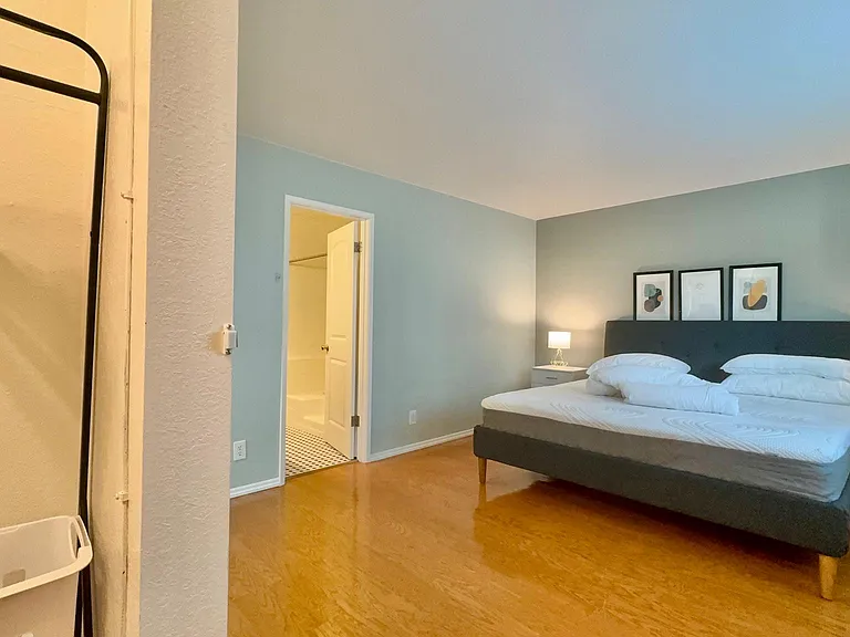 1391 Hardy Pl — Photo 33