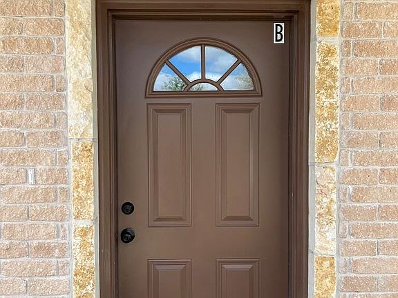 2nd image of 5037 Camellia Dr #A